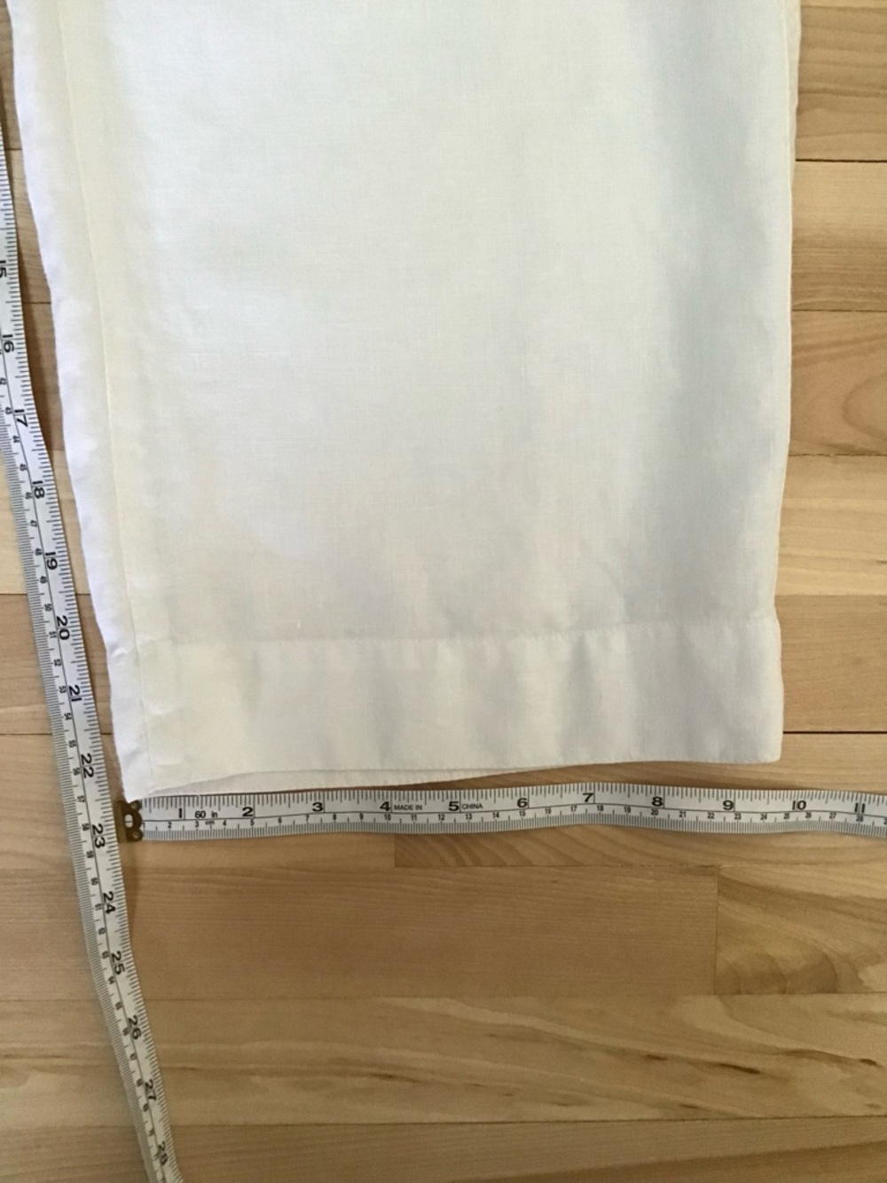 White Linen Crops - Picture 4 of 8